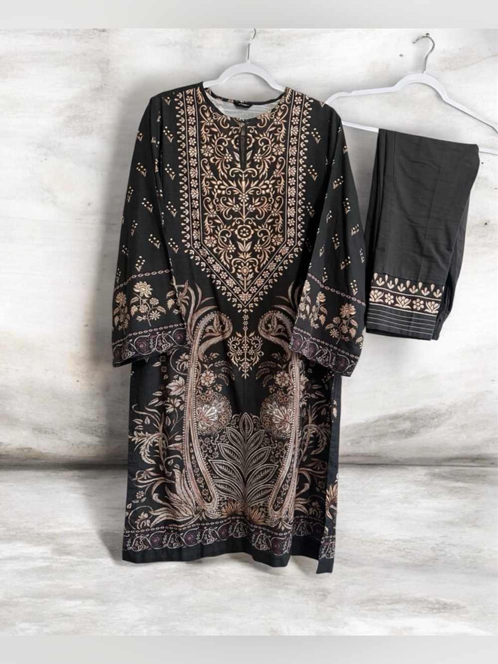 Pakistani Designer Dress 2Pc - Picture 1 of 5